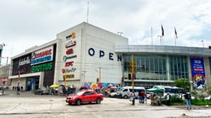 MALL PLAZA